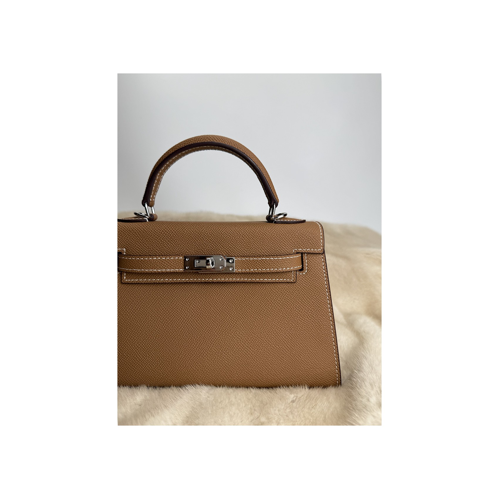 Женская кожаная сумка Kelly 22 коричневая