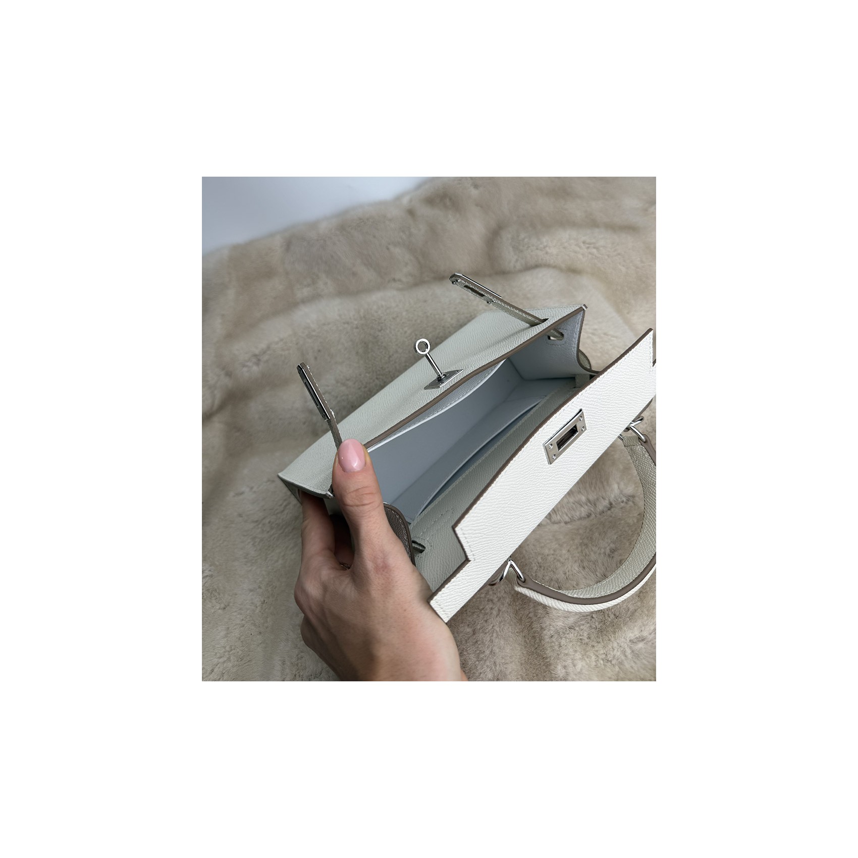 Жіноча шкіряна сумка Kelly 22 біла