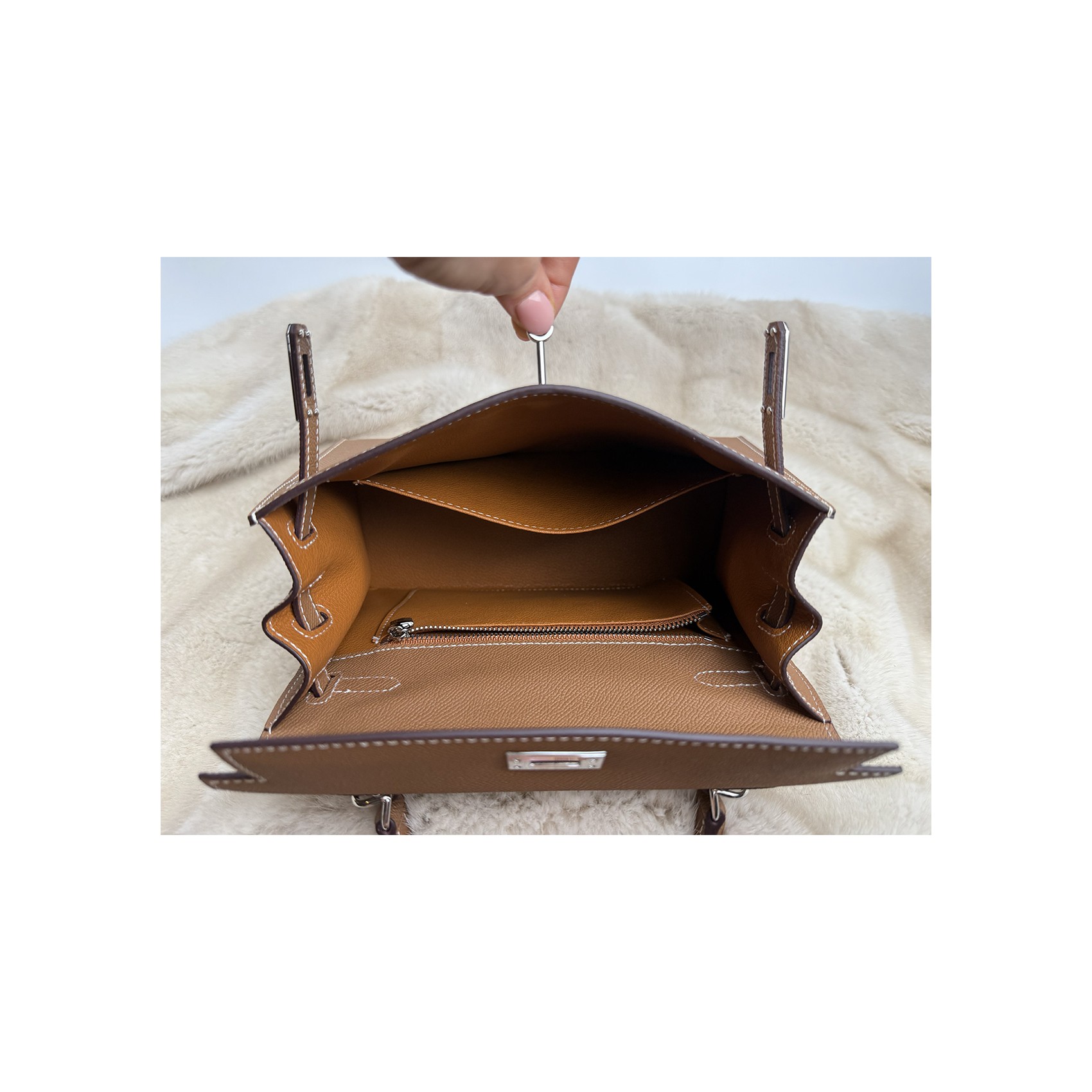 Женская кожаная сумка Kelly 25 коричневая