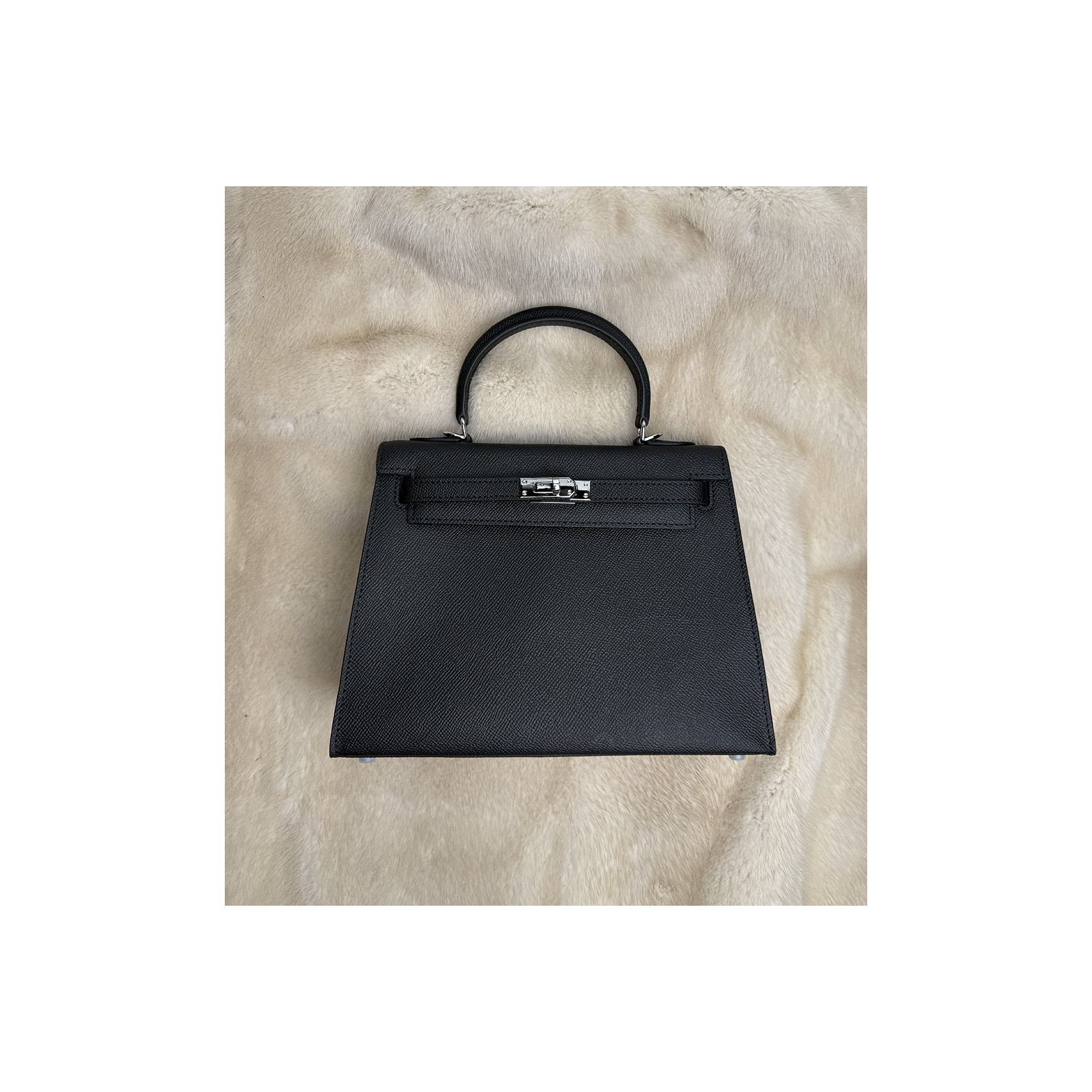 Женская кожаная сумка Kelly 25 черная