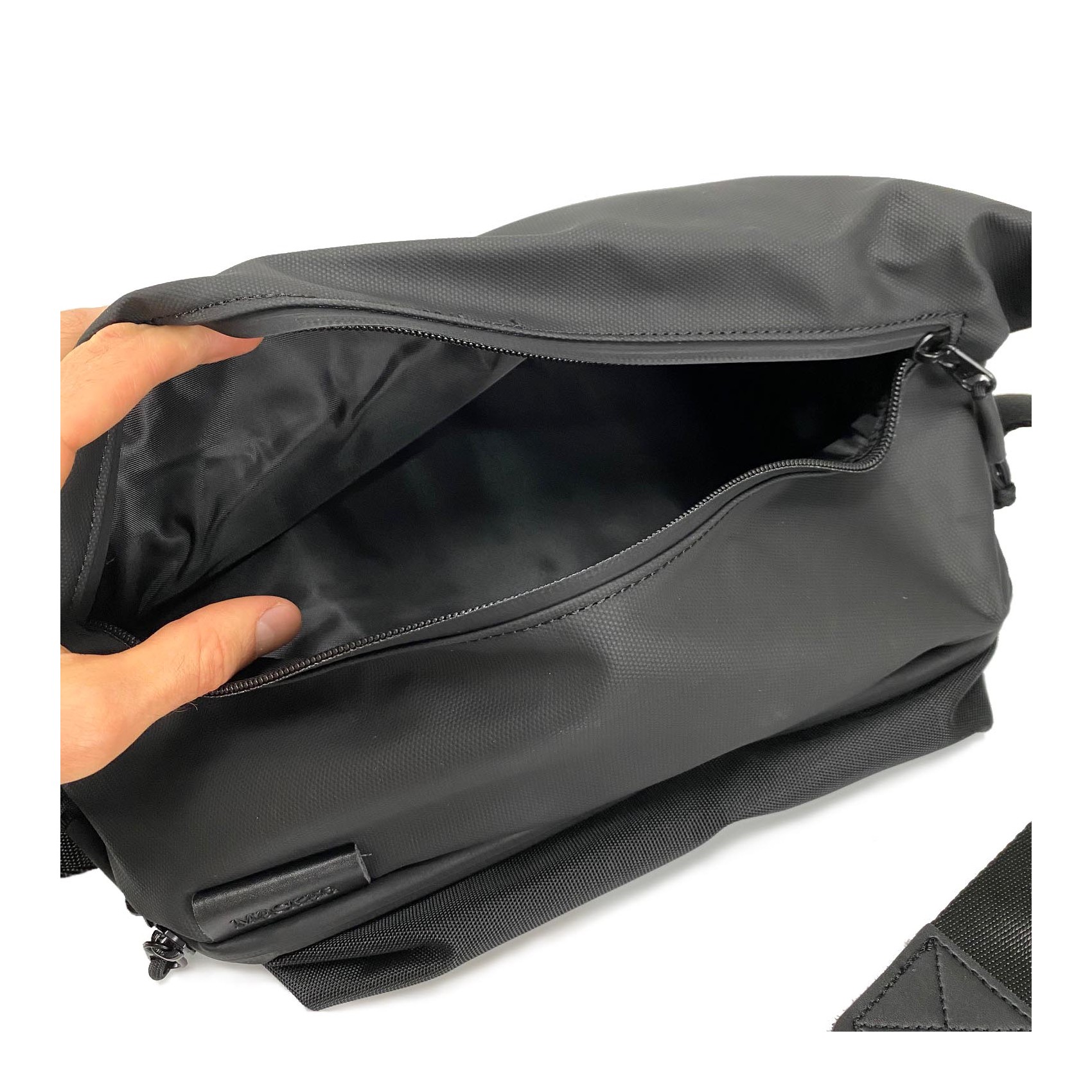 Мужская сумка слинг Mackar Urban через плечо черная