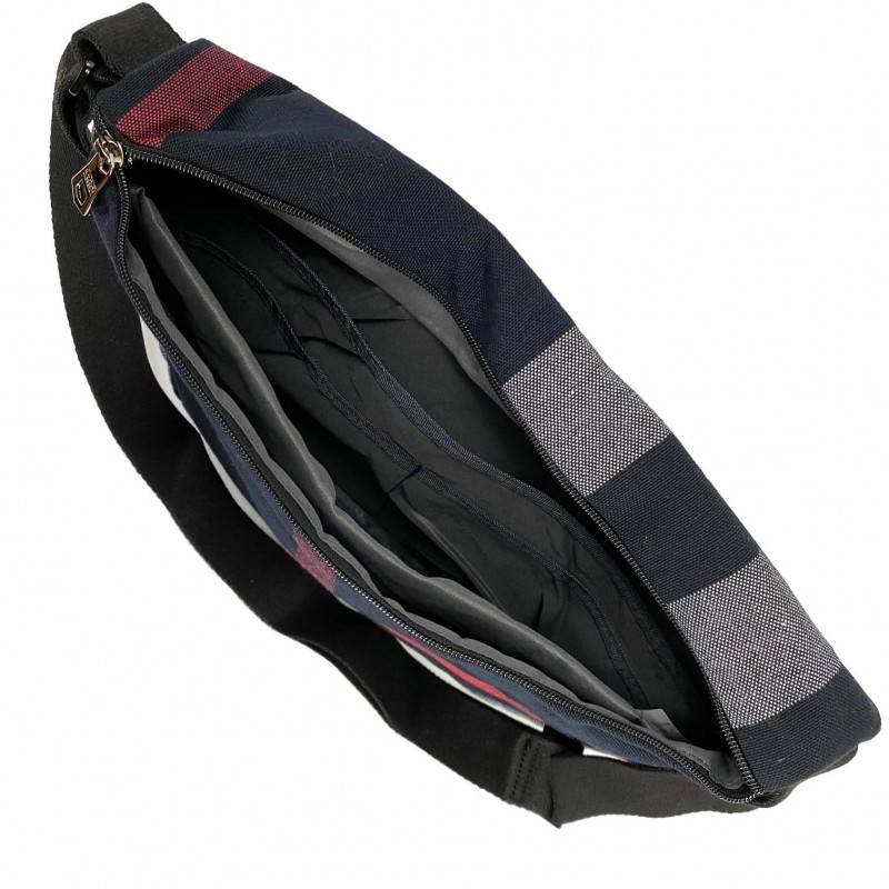 Чоловіча сумка Mackar World через плече - 4 фото