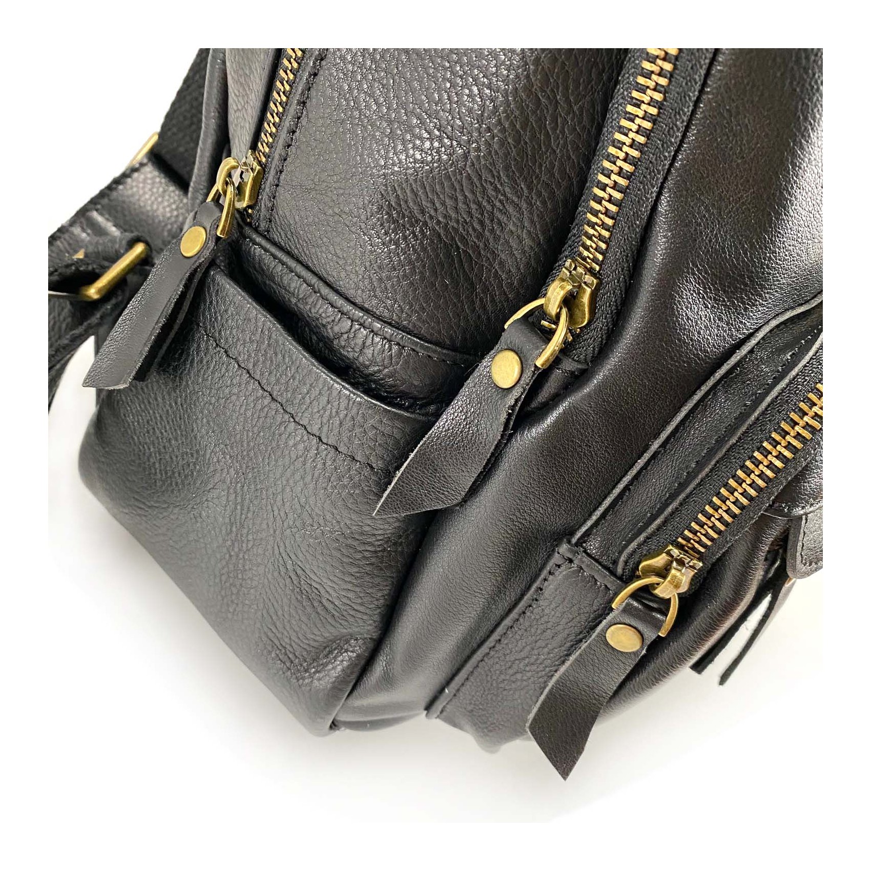 Жіночий шкіряний рюкзак Freedom чорний