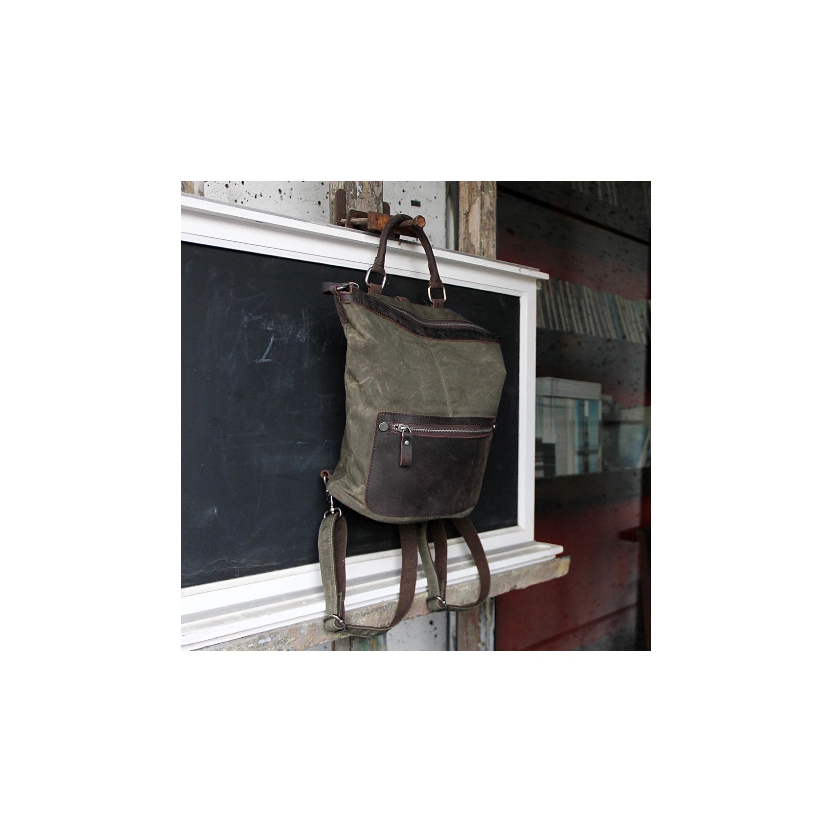 Жіночий рюкзак Casual way хакі