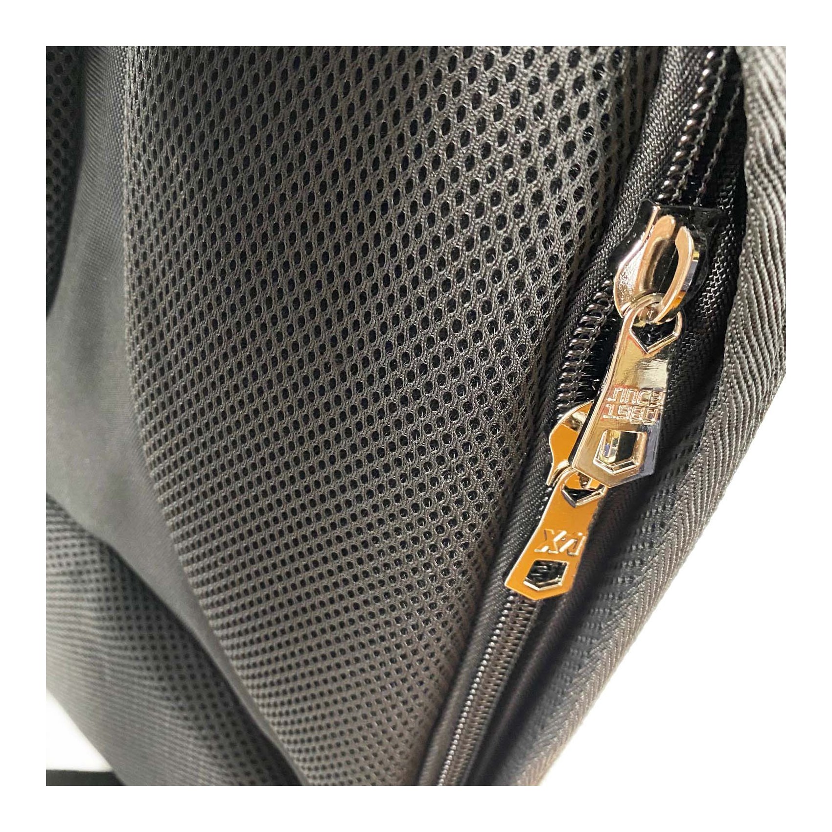 Мужской рюкзак Mackar Black черный