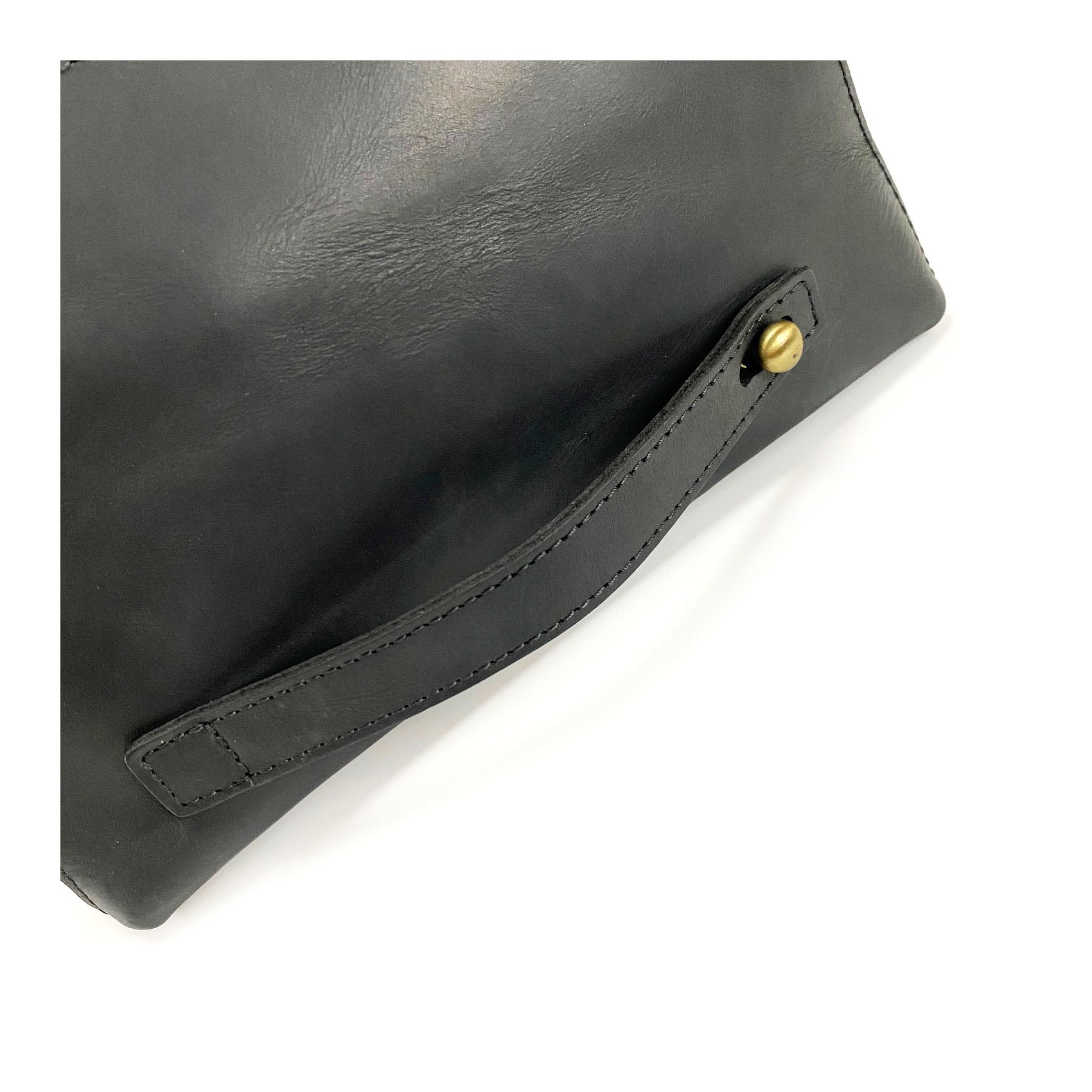 Чоловічий шкіряний месенджер Leone чорний