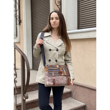 Женская сумка через плечо Aeon с орнаментом коричневая фото