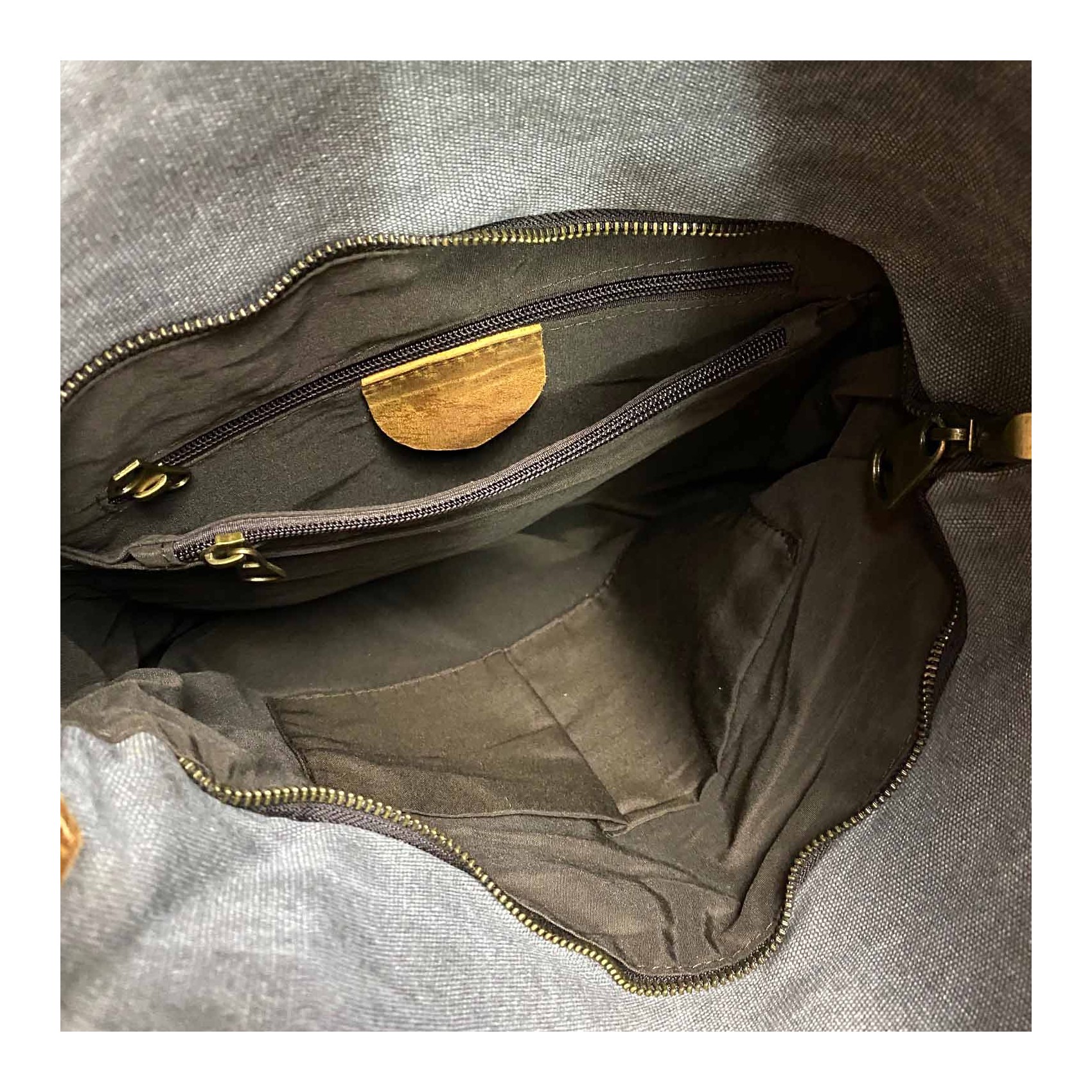 Жіноча сумка через плече Air графіт