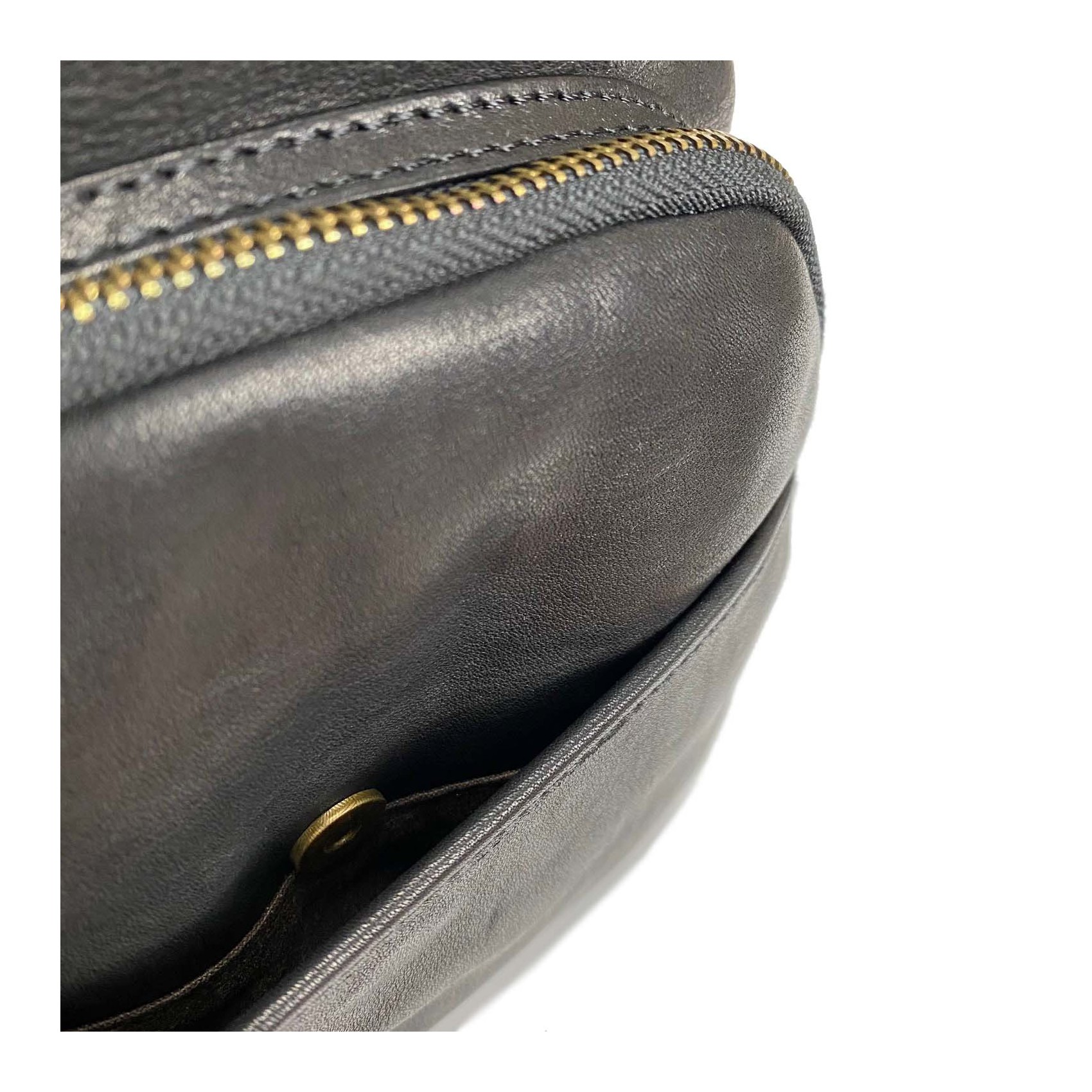 Женский кожаный рюкзак Kate черный