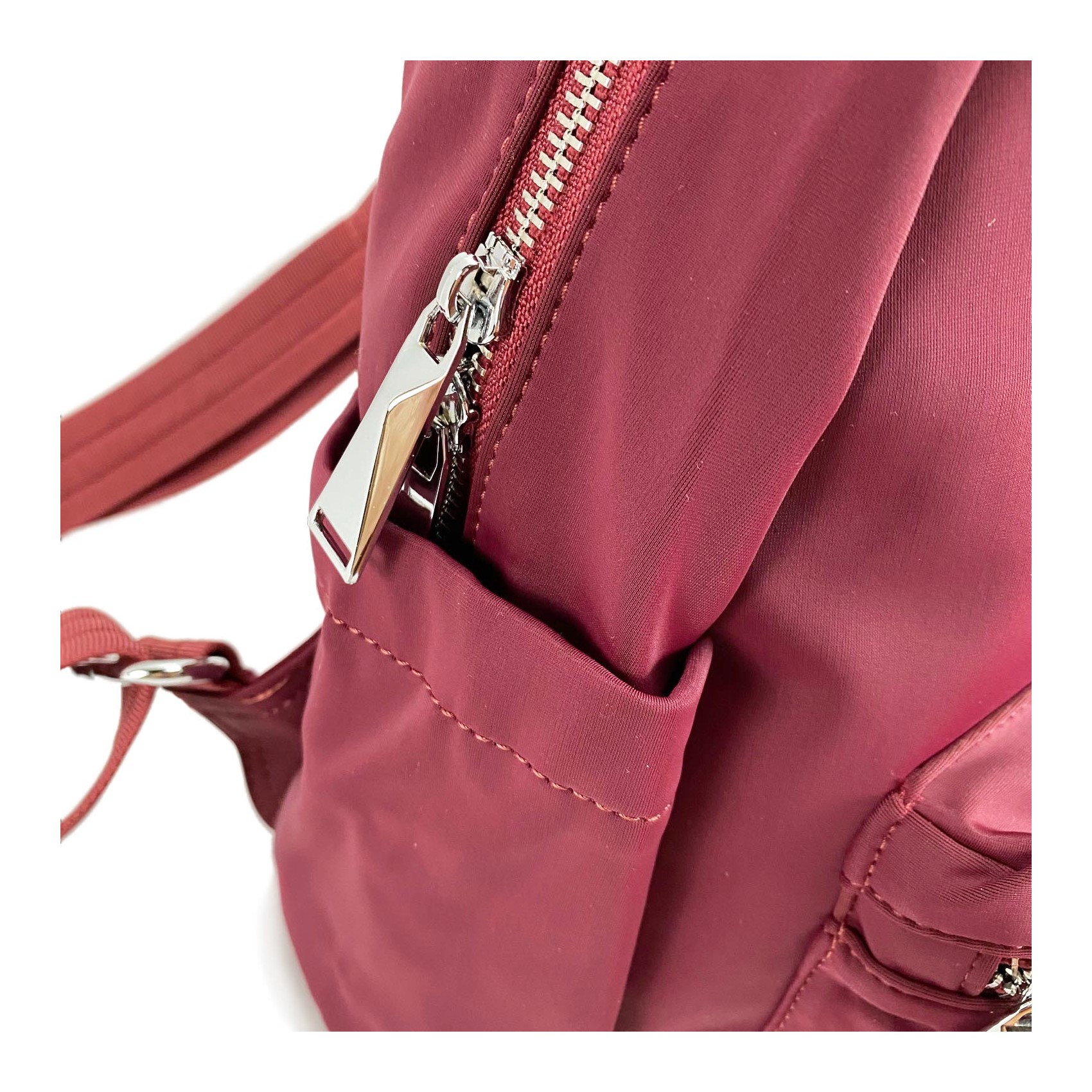 Жіночий рюкзак Julie бордовий