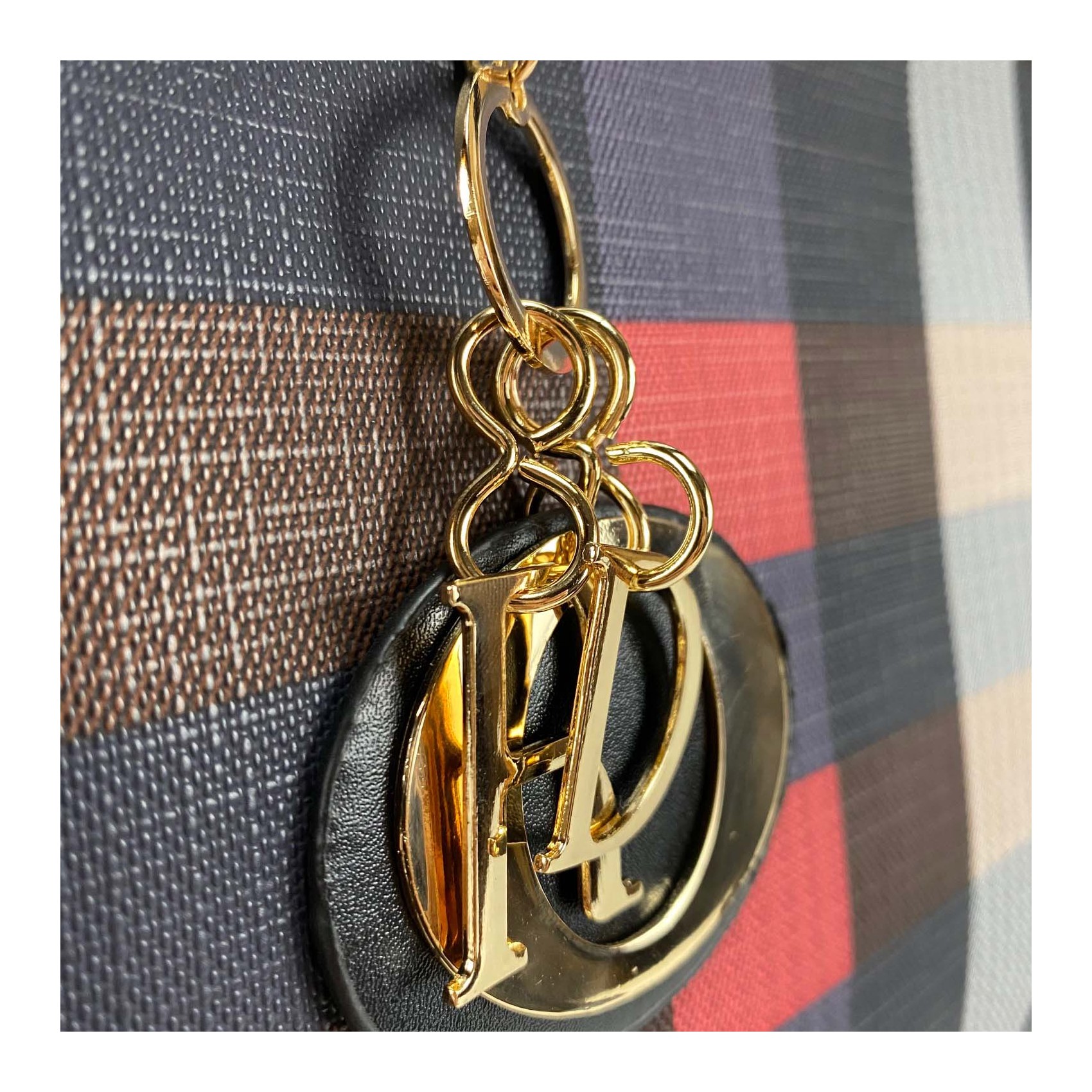 Женская классическая сумка Grace синяя с черными ручками