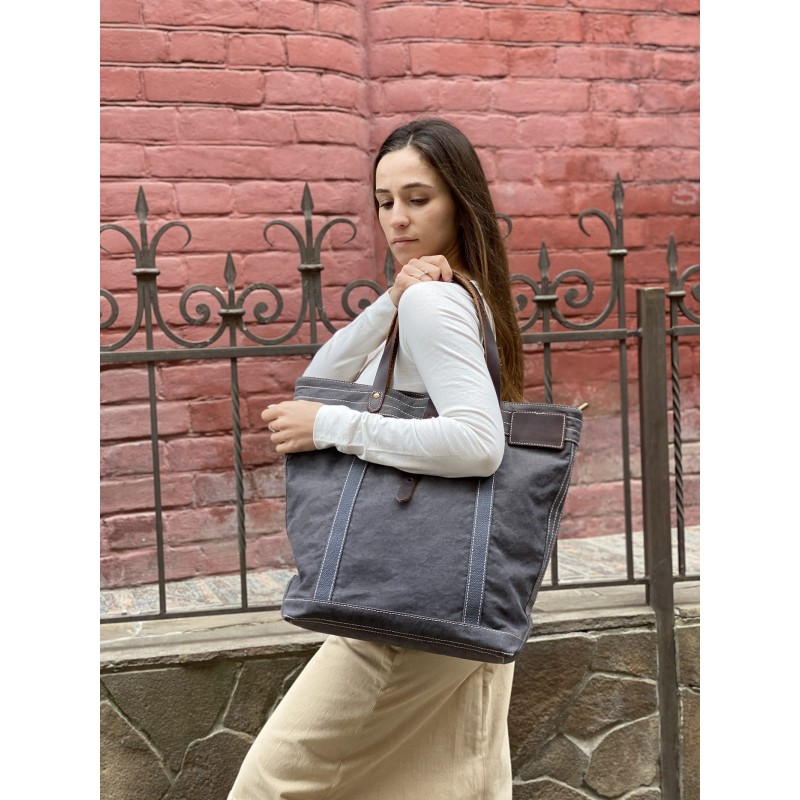 Женская сумка-тоут Weekend графитовая - 4 фото